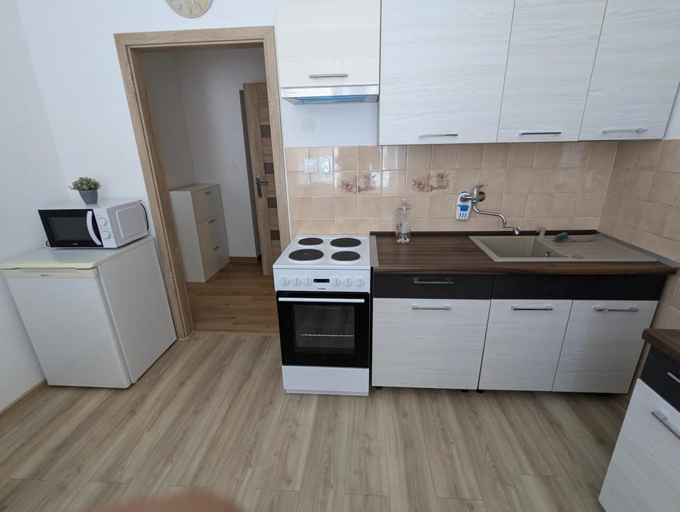 PB Bývanie v tichej lokalite blízko vlakovej i autobusovej stanice PB Apartment in Slovakia