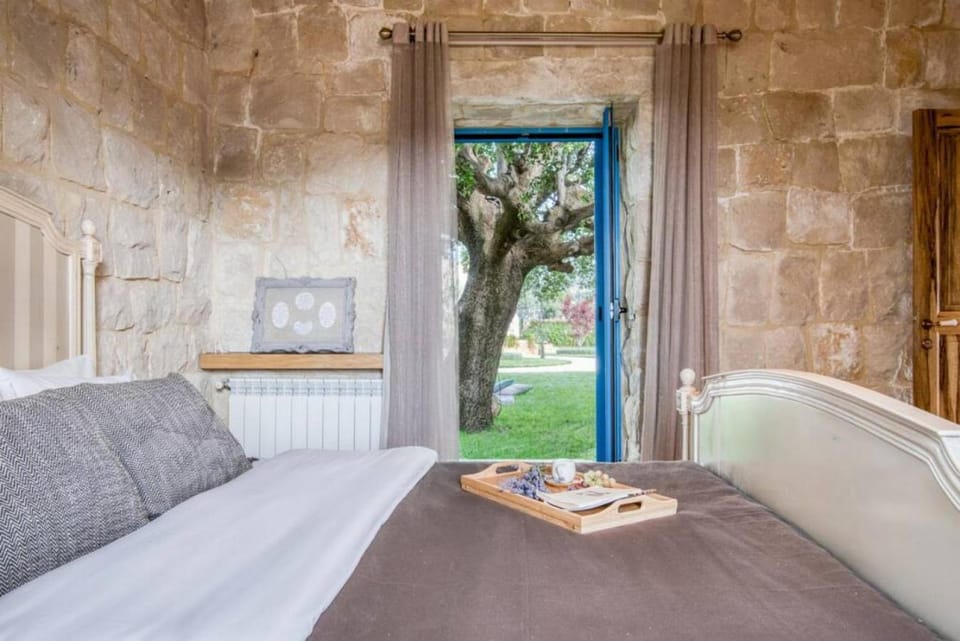 Bed, View (from property/room), Bedroom, towels, air conditioner