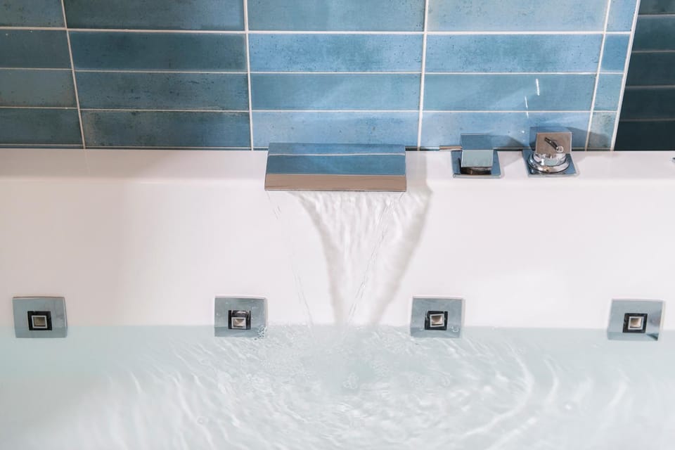 Bathroom, Bath