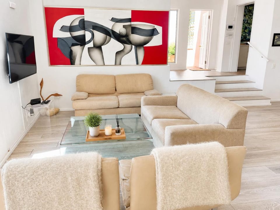 TV and multimedia, Living room, Seating area