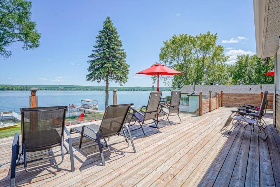 La vie O-Lac Magog Chalet in Sherbrooke