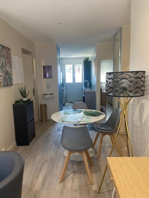 Super top my clean flat Marseille view port Apartment in Marseille