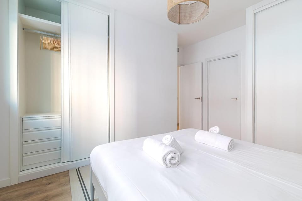 Bedroom, wardrobe