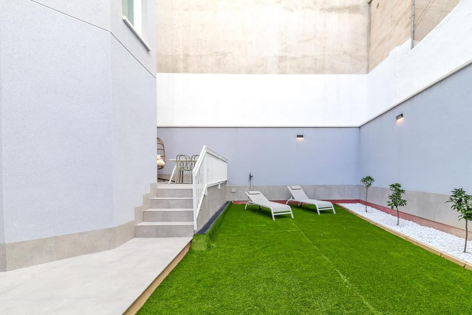 Garden, Garden view, sunbed