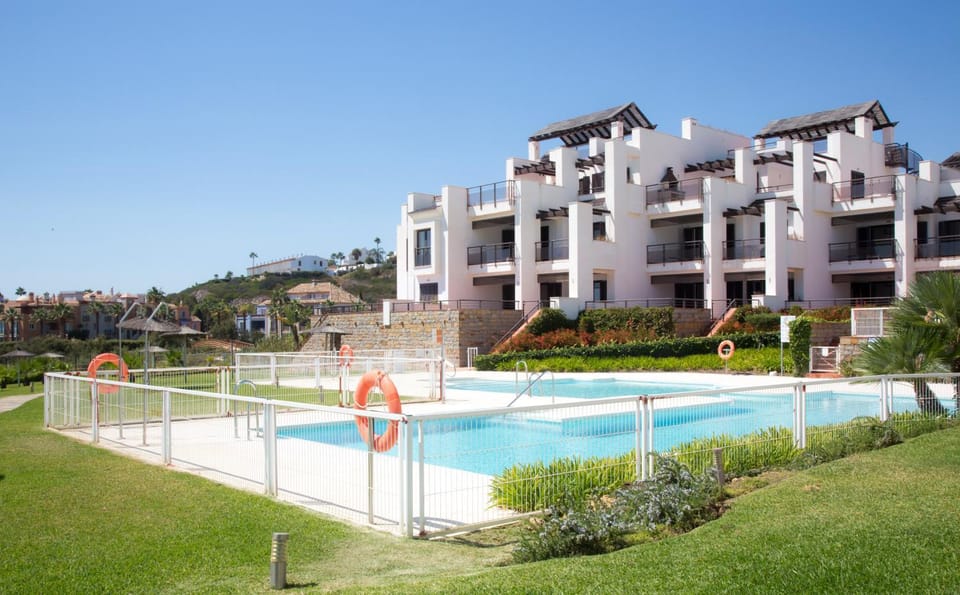 Property building, Day, Natural landscape, Garden, Garden view, Pool view, Swimming pool, Swimming pool