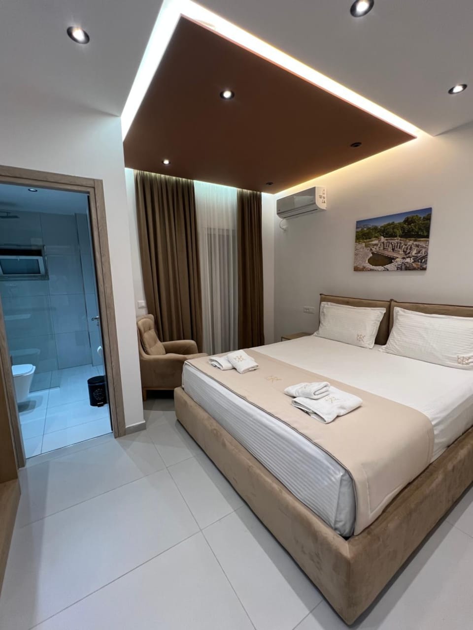 KRONOS Hotel Sarandë Hotel in Sarandë