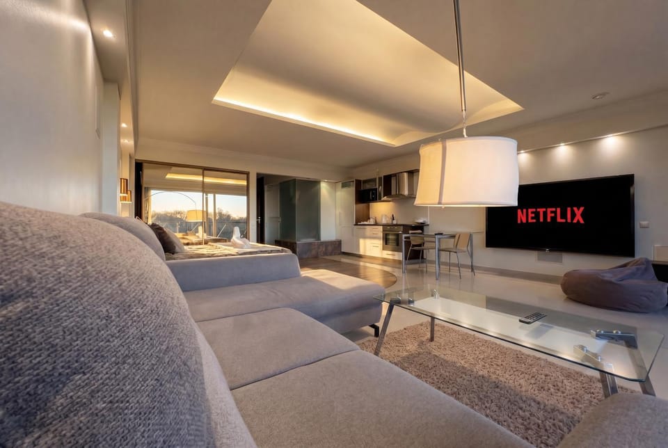 TV and multimedia, Living room, Seating area