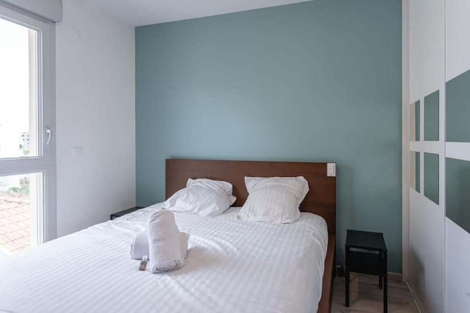 Appartement bien équipé avec parking, Lyon 8 Apartment in Lyon