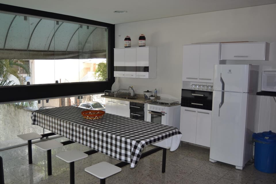 Kitchen or kitchenette, Kitchen or kitchenette