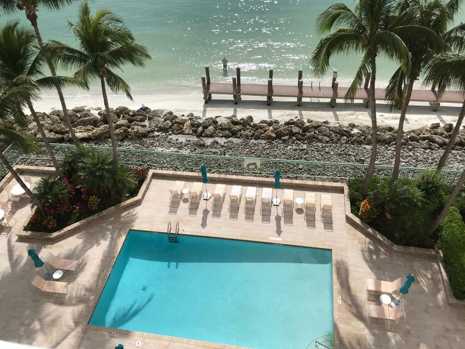 Natural landscape, Pool view, Sea view, Swimming pool, sunbed