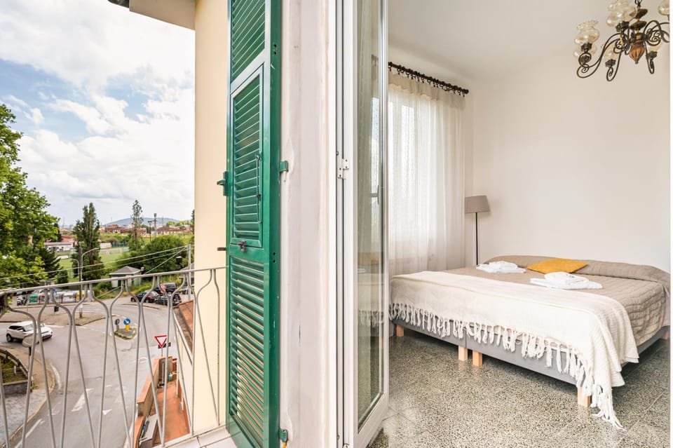 Balcony/Terrace, Photo of the whole room