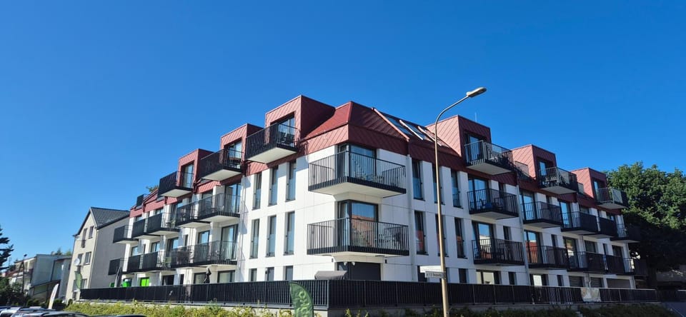 Property building, Location