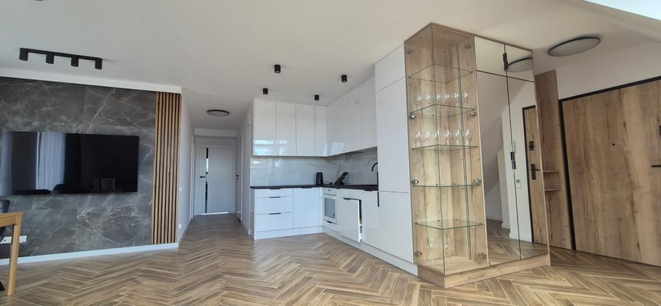 TV and multimedia, Kitchen or kitchenette, oven