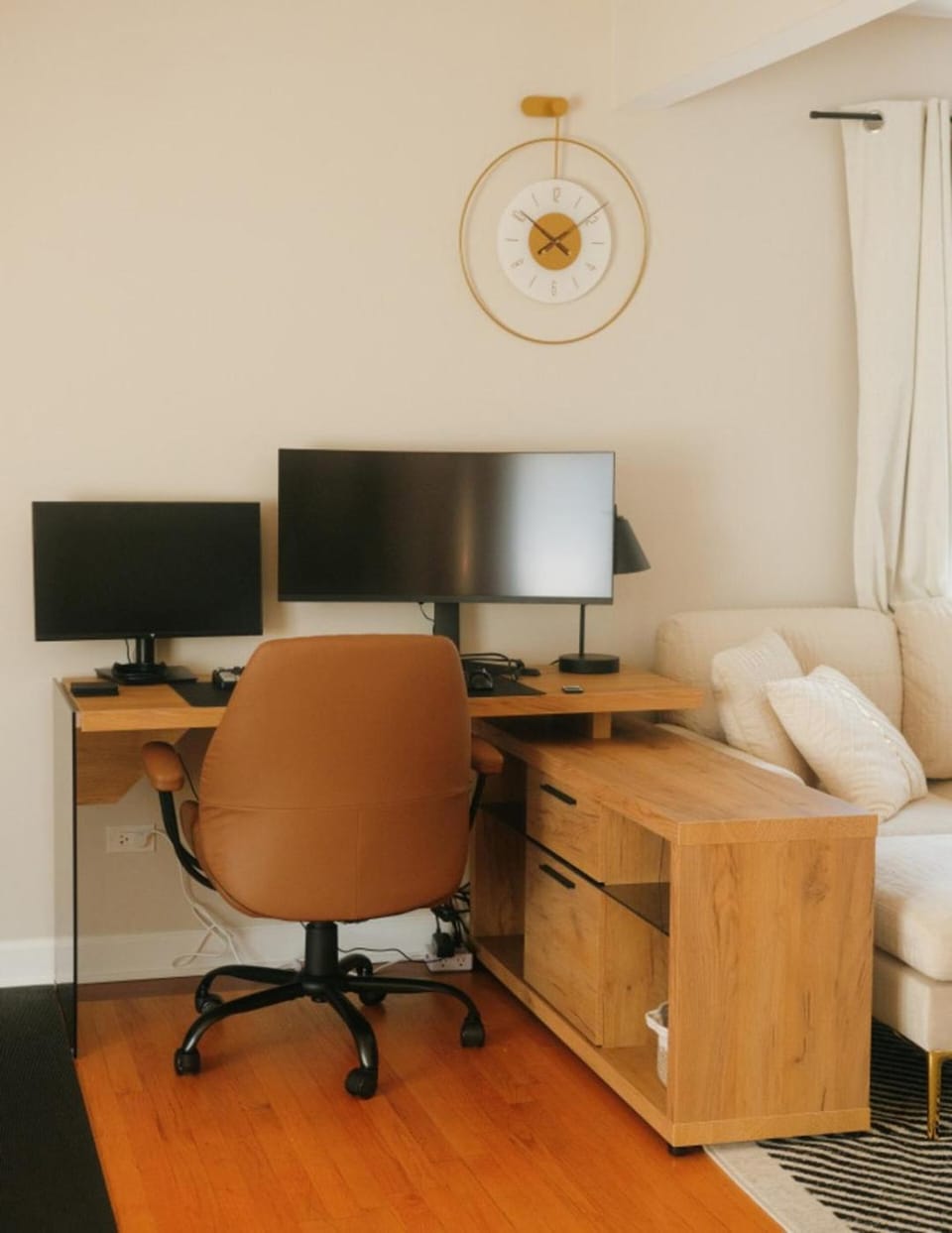New Modern 3BR • Gym • Workspace • Quiet Location Apartment in Chicago