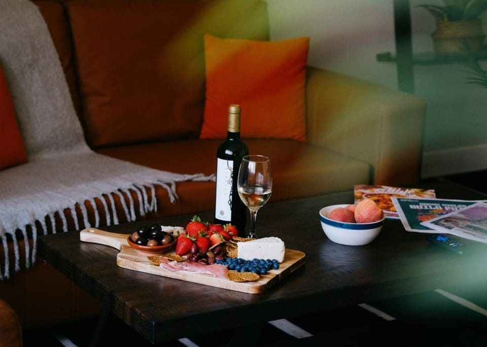 Modern Condo • Safe Chicago Stay Near O’Hare Apartment in Chicago