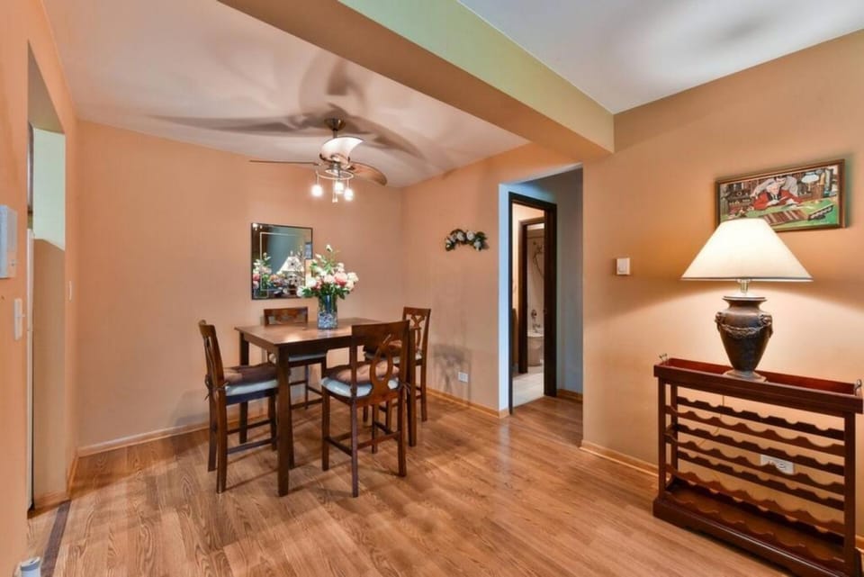 Mins from O'Hare • Safe Location • Private Parking Apartment in Chicago