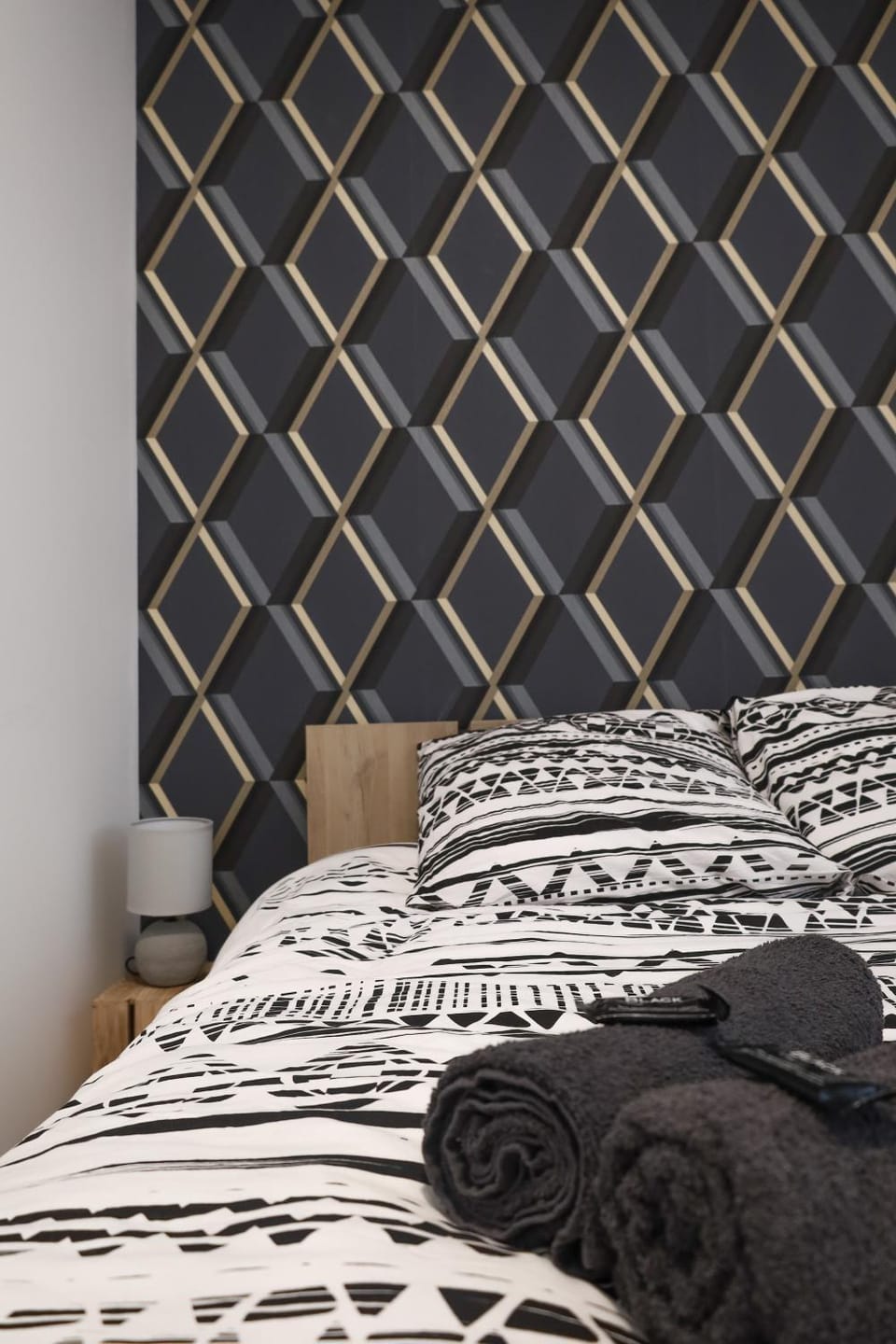 Bedroom, towels, air conditioner