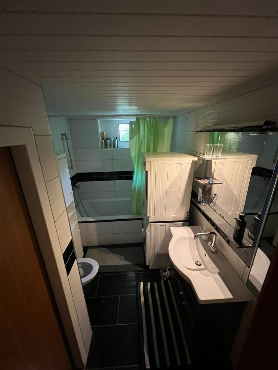 5 private rooms station for long term Bed and Breakfast in Canton of Bern (Region)