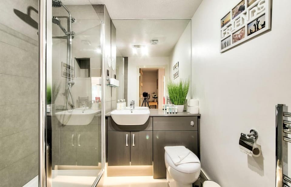 Bright & Modern Flat Apartment in Edinburgh