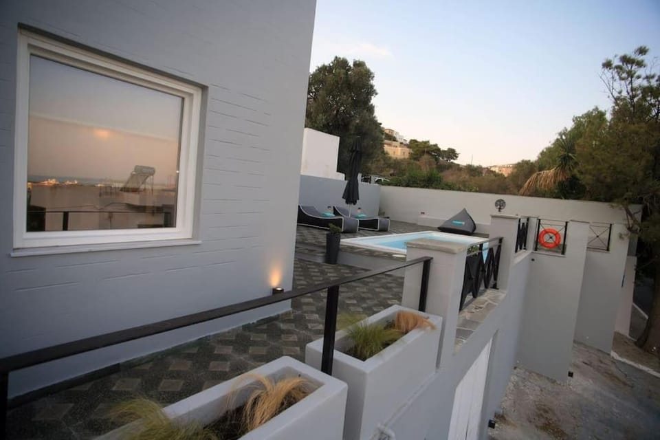 Patio, Balcony/Terrace