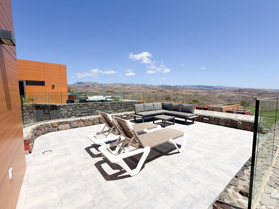 Green 9 the Dream Villa with pool and views by CanaryScape Villa in Comarca Sur