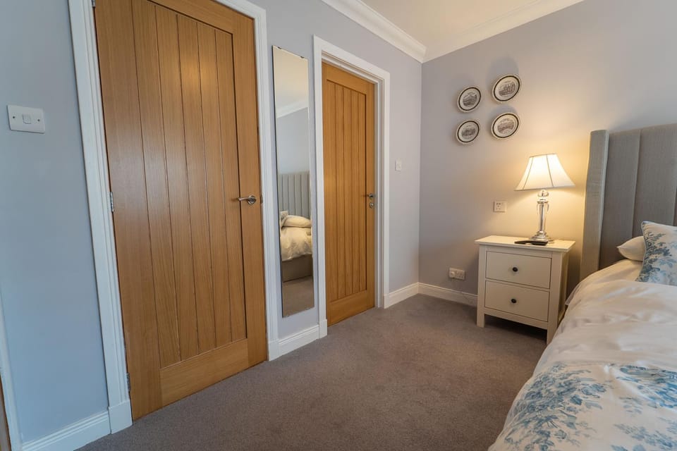 Bed, Bedroom, wardrobe