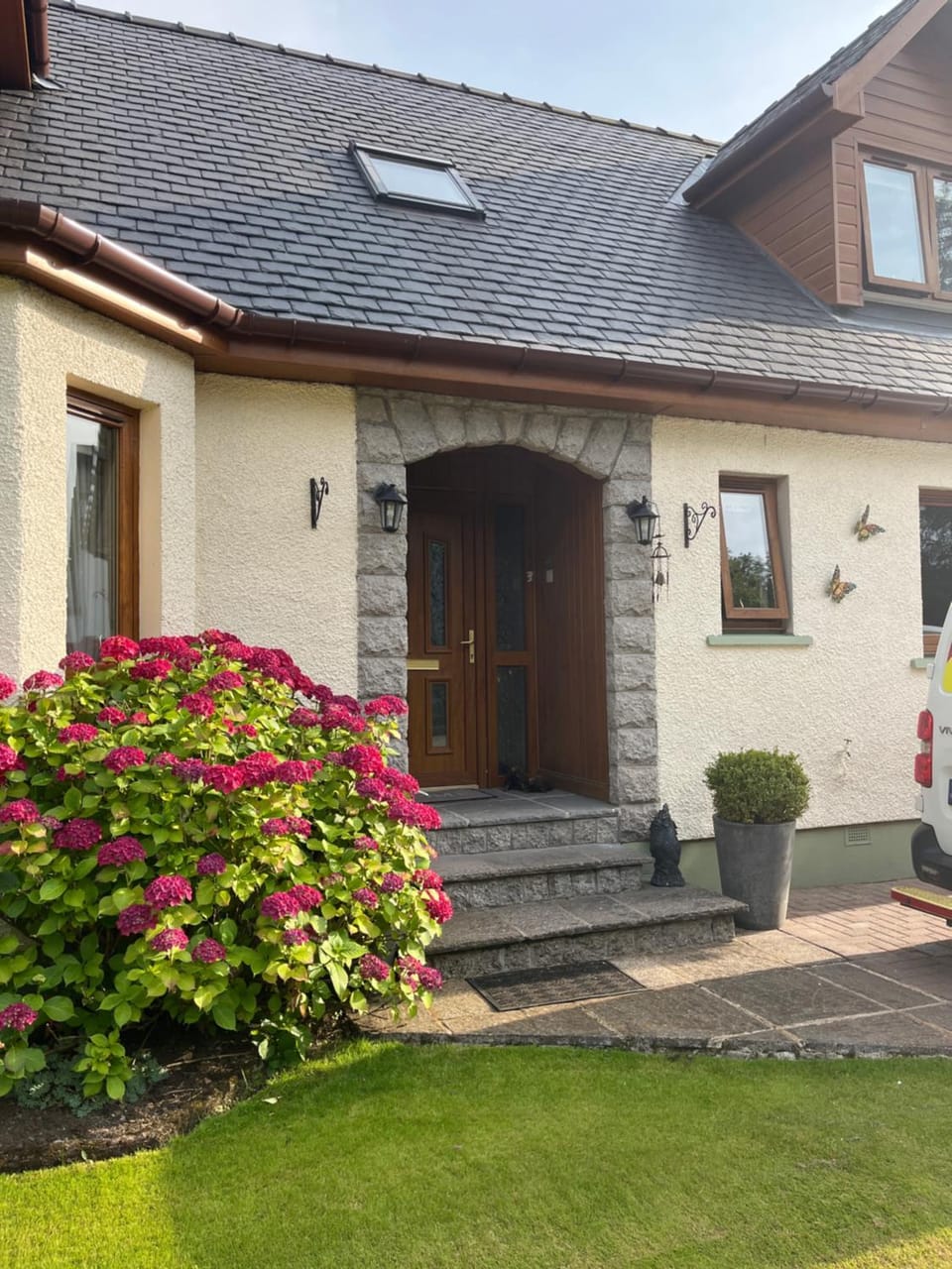 Property building, Facade/entrance, Garden view