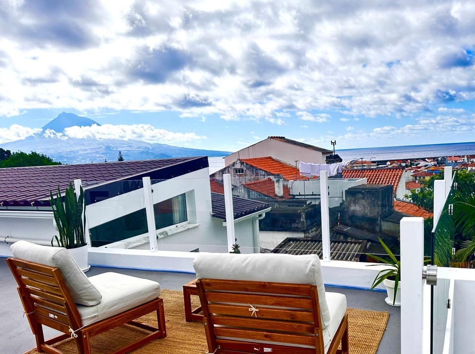 View (from property/room), City view, Mountain view, Sea view