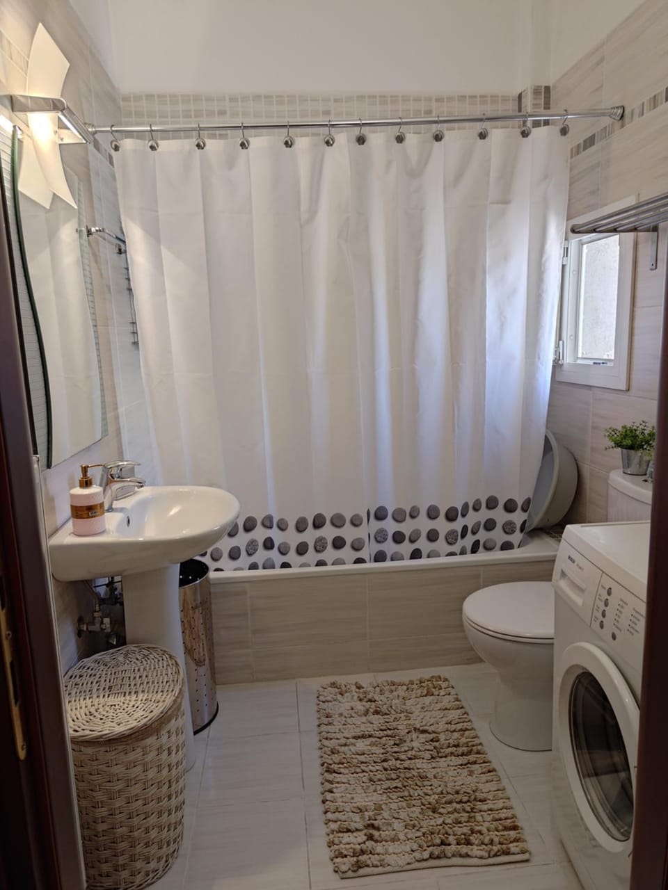 Jordan Downtown Apartment & parking Apartment in Pieria, Greece