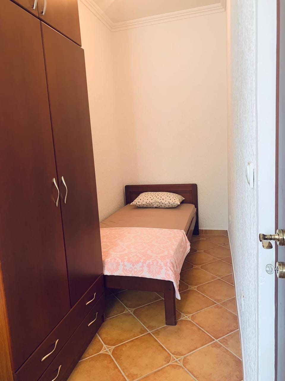 Bed, Bedroom, wardrobe