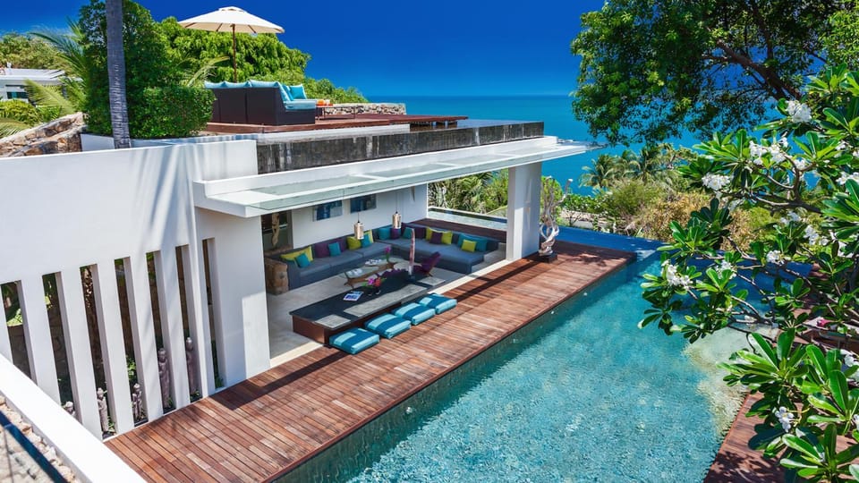 Facade/entrance, Sea view, Swimming pool