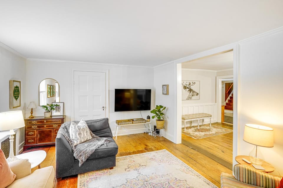 Historic Catskills Farmhouse: Ski, Hike & Relax! House in Capital District, NY, USA