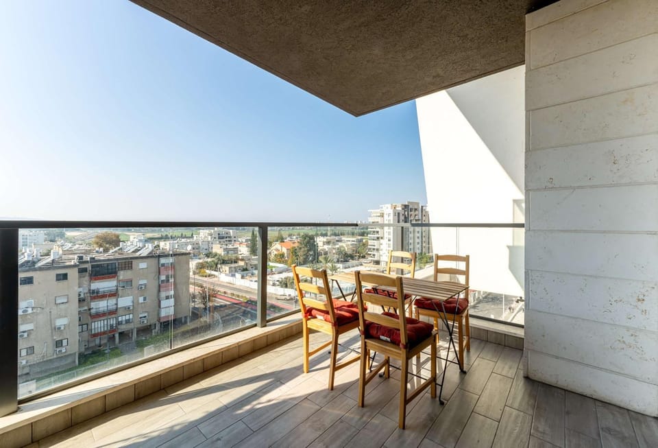 פנינת הקריות Apartment in Haifa District