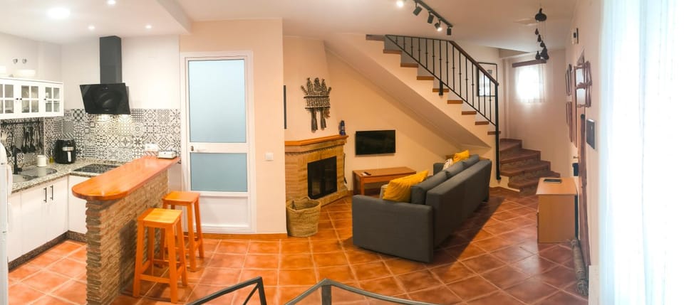Kitchen or kitchenette, Living room