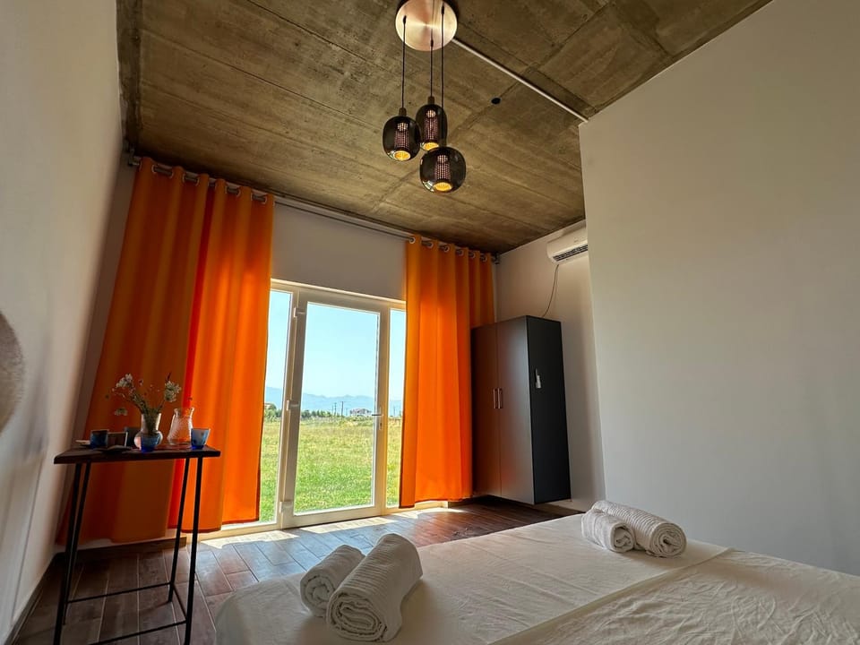 Lake room 1 ballkan guesthouse Bed and Breakfast in Montenegro