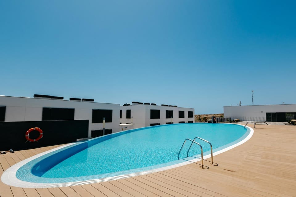 Solarium, Swimming pool, Swimming pool