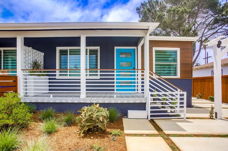 Windansea Family Retreat House in La Jolla