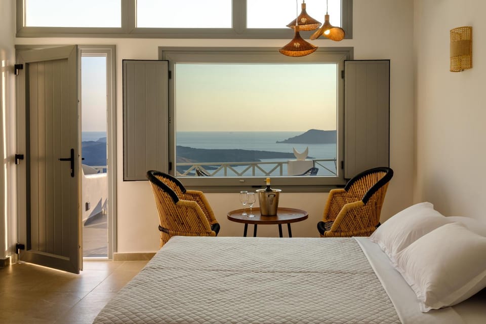 Elia Caldera Suites Bed and Breakfast in Thera