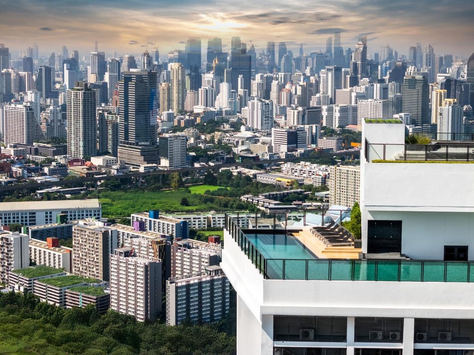 Property building, City view