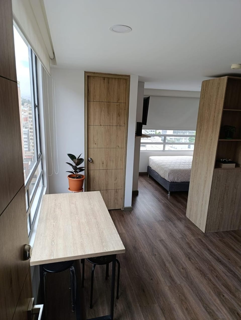 Photo of the whole room, Bedroom