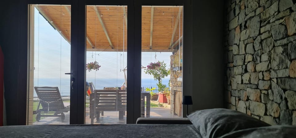 Photo of the whole room, Bedroom, Sea view