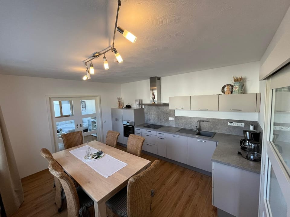 Kitchen or kitchenette, Dining area, dishwasher, oven, stove, toaster