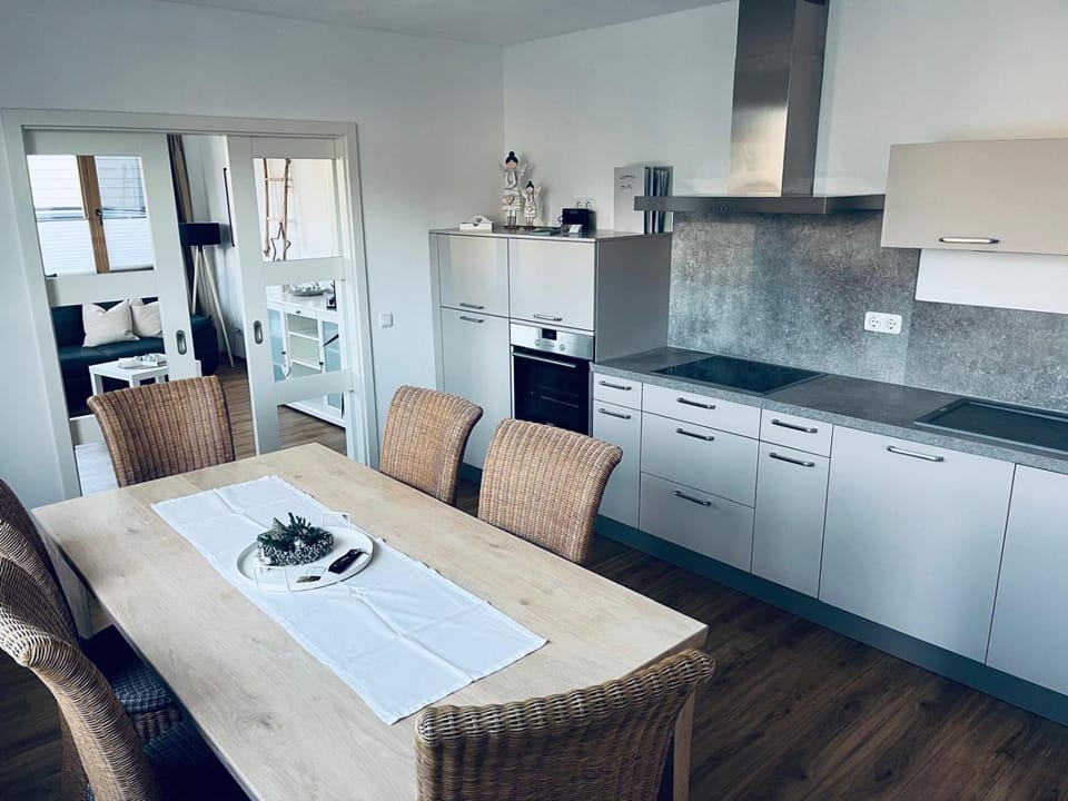 Kitchen or kitchenette, Dining area, oven, stove, kitchen