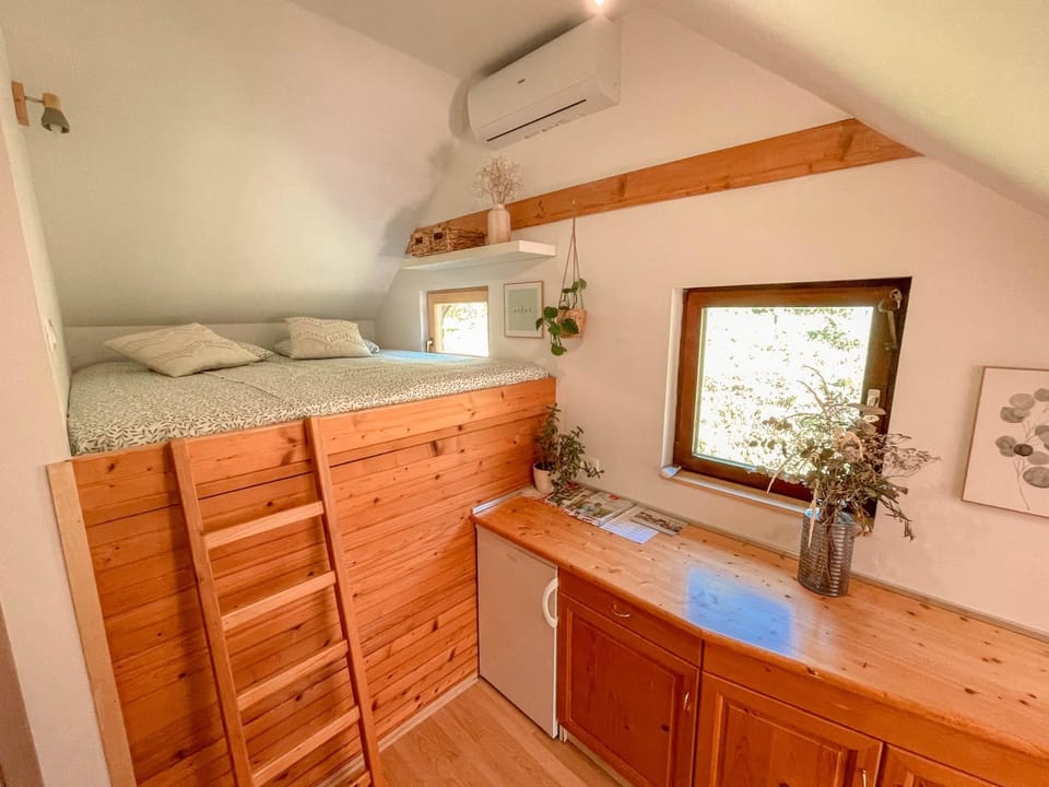 Bedroom, children