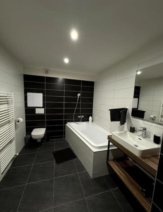 Toilet, Bathroom, Bath