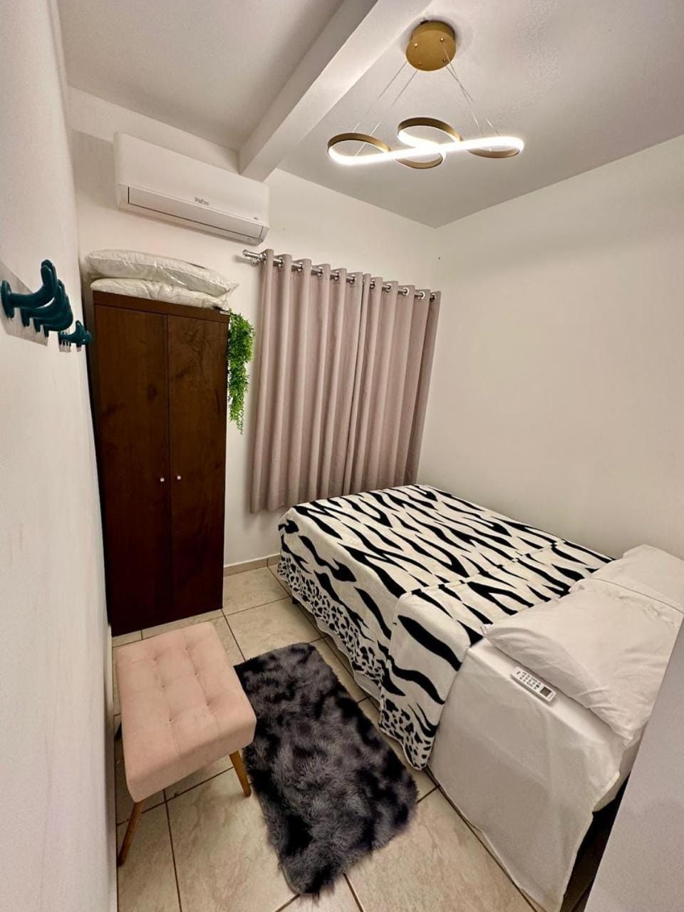 Bed, Photo of the whole room, Bedroom, wardrobe