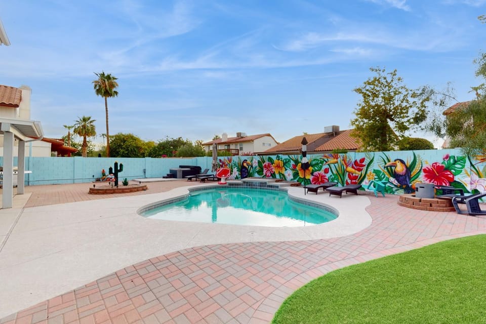 Chandler Chic Retreat House in Tempe