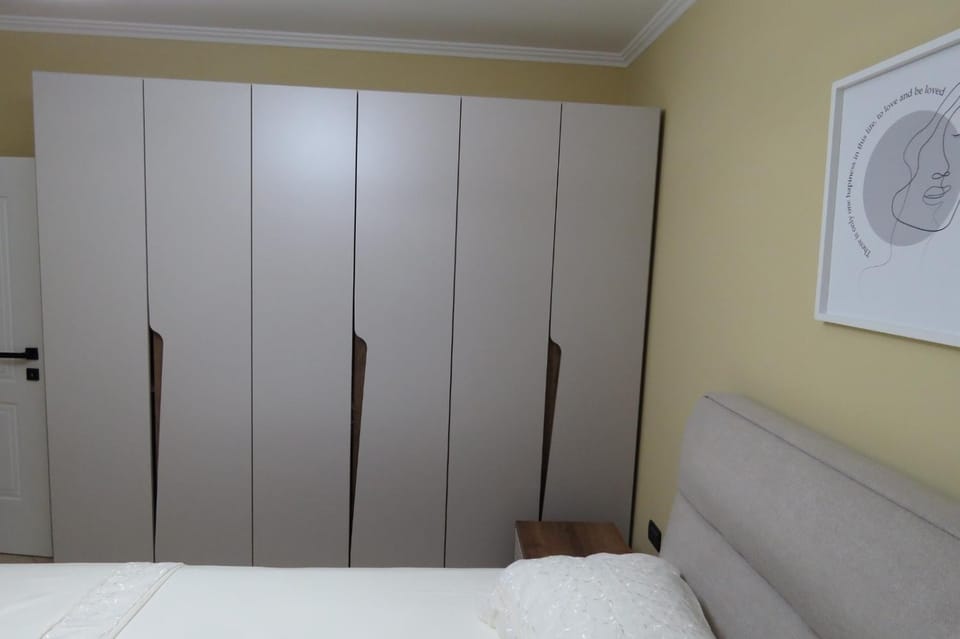 Bed, Bedroom, wardrobe