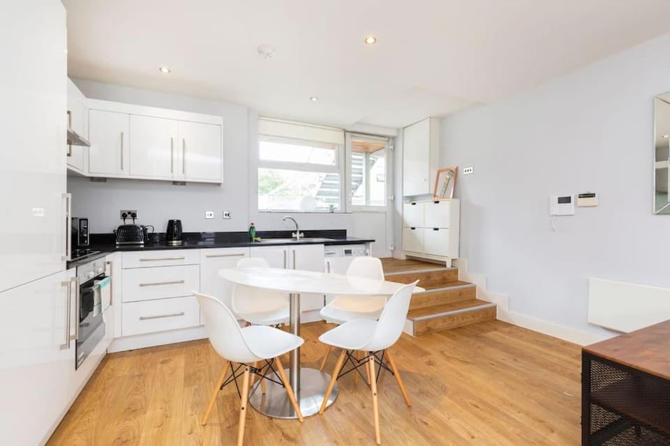 Luxury Central Camden Apartment C1 Apartment in London Borough of Camden