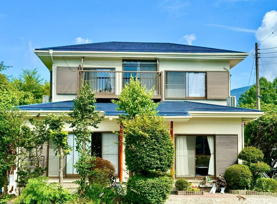 Property building, Spring, Garden